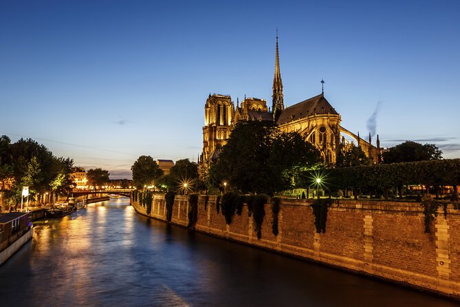 Paris Seine River Dinner Cruise with Champagne and Window Seating - Is $166.71 a Fair Price?