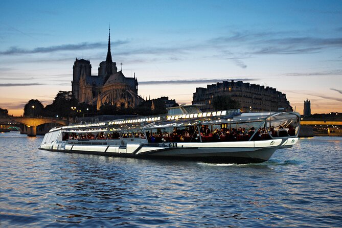Paris Valentine's Day Dinner Cruise by Bateaux-Mouches - A long evening, not a quick boat ride