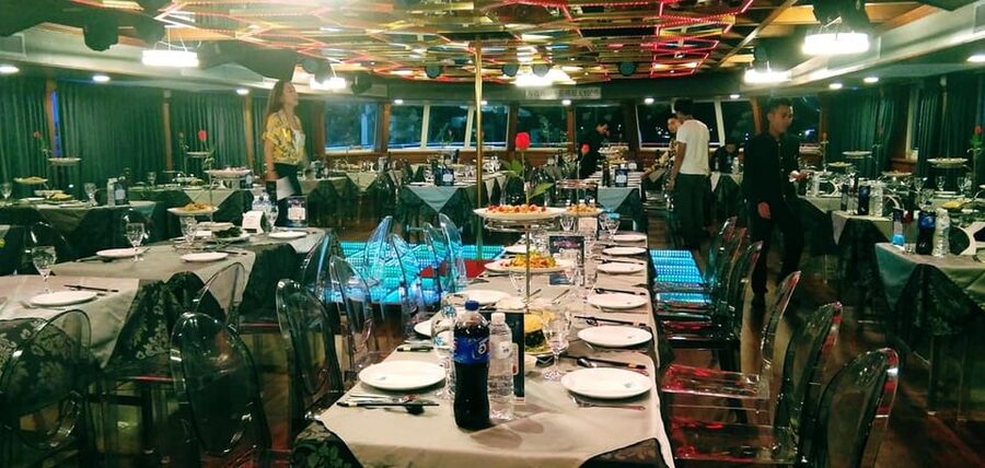 Pattaya: All Star Dinner Cruise, Cabaret Show & Beer Buffet - A Thai teak boat with a Shanghai-style look