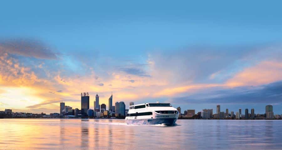 Perth: Swan River Dinner Cruise - Dinner begins with a generous buffet