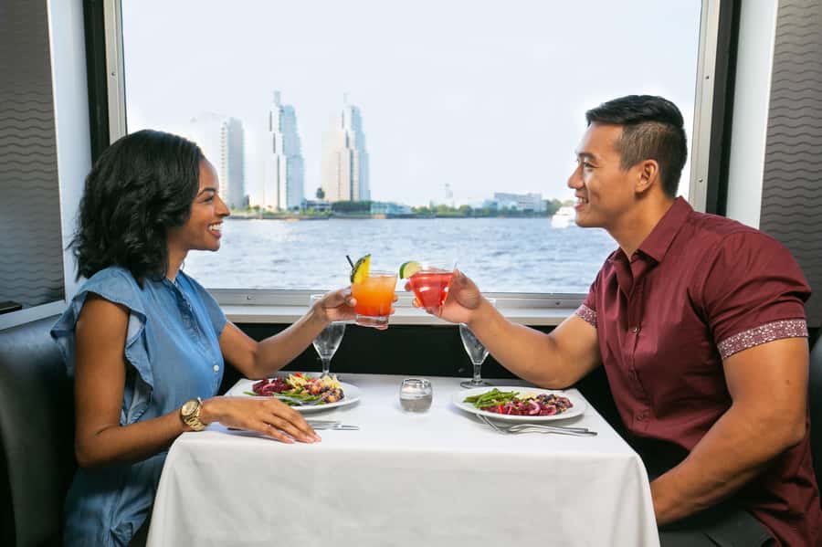 Philadelphia: Buffet Brunch, Lunch, or Dinner Cruise - The buffet: plenty of choice, modest expectations