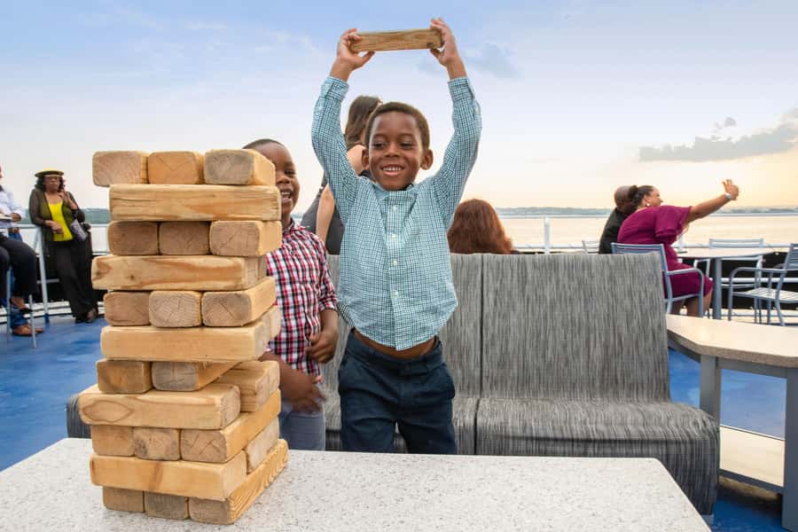 Philadelphia: Buffet Brunch, Lunch, or Dinner Cruise - From table to dance floor