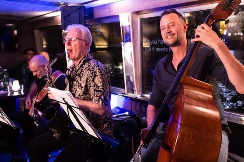 Prague: Jazz Boat Popular Live Jazz Dinner Cruise - The first stretch: Prague from the river