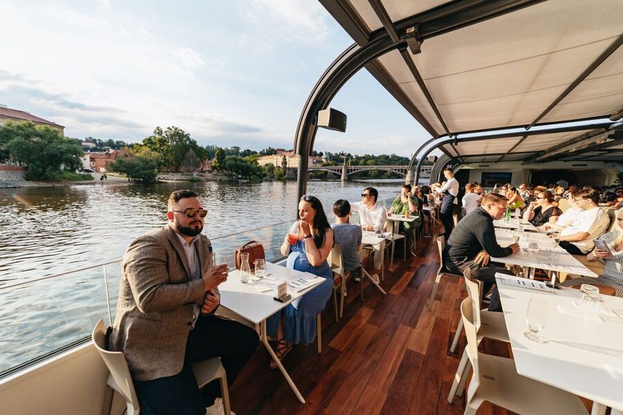Prague: Sightseeing Dinner Cruise on Open-Top Glass Boat - Music, service, and the mood onboard