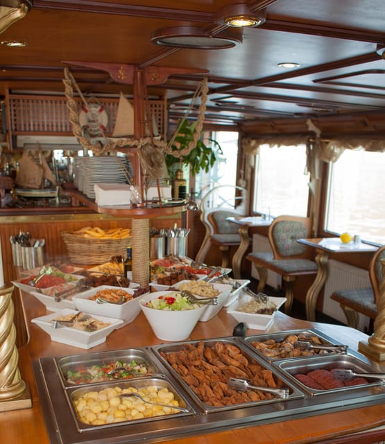 Prague: Vltava River Evening Dinner Cruise - Lesser Town, the Dancing House, and New Town
