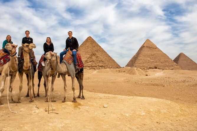 Private Day Tour to Giza Pyramids, Sphinx & Saqqara + Luxury Nile Dinner Cruise - The Sphinx and Valley Temple add a shorter, powerful stop