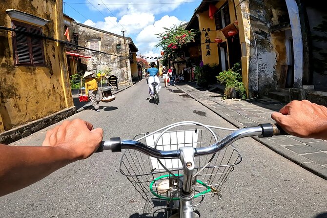 Private Hoi An Bike, Thu Bon River Cruise & Dinner Experience - A six-dish barbecue dinner with local character