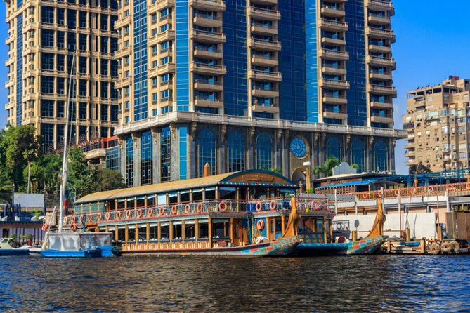 Private Nile Dinner Cruise in Cairo - Belly dancing, oriental entertainment, and the Western show
