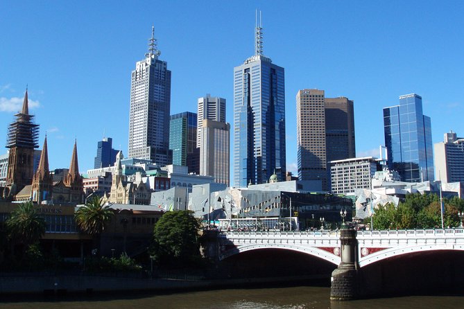 Private Romantic Melbourne Dinner Cruise for 2 - Why the Docklands departure matters