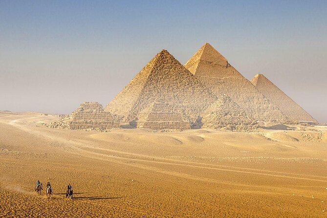 Private Tour Giza Pyramids , Sphinx & Dinner Nile cruise Show - Who will get the most from this tour
