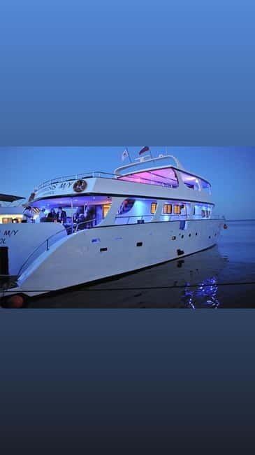 Protaras: 80s and 90s Sunset Cruise with Cypriot Dinner & DJ - A sunset cruise built around music, not silence