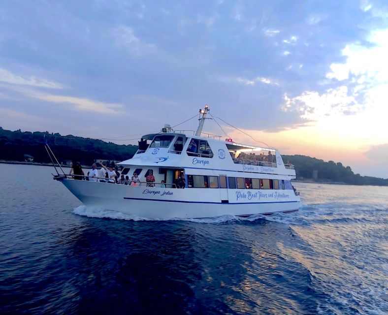 Pula: Dolphin&Sunset Cruise in Brijuni with Dinner&Drinks - Leaving Pula for Brijuni at the best hour