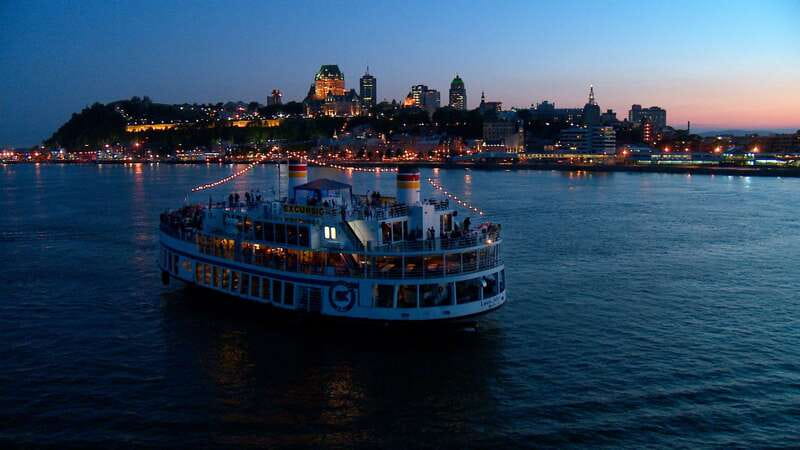 Québec City: 3 or 5-Course Dinner Cruise with DJ & Dancing - Dinner begins at 7 p.m.