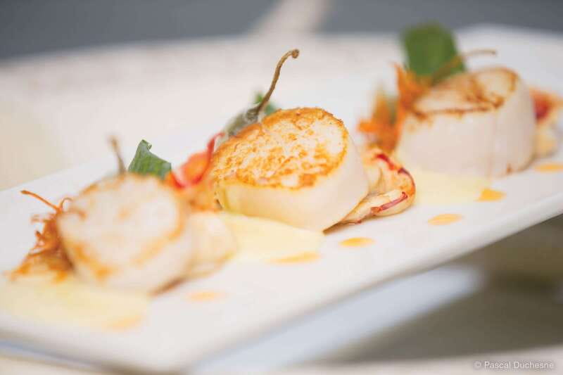 Québec City: 3 or 5-Course Dinner Cruise with DJ & Dancing - Baie de Beauport and Montmorency Falls