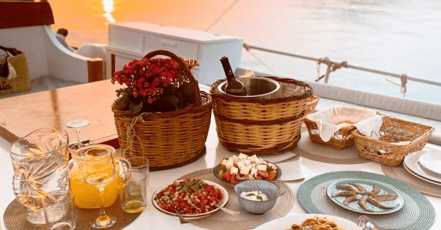 Rhodes: Sunset Cruise with Open Bar, Dinner, & Live Music - When the cruise works best