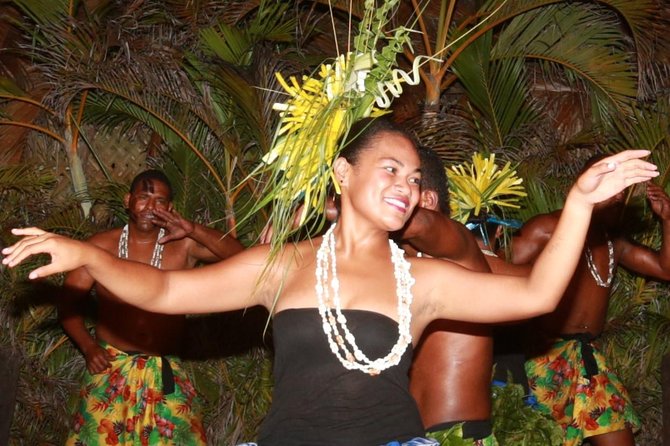 Robinson Crusoe Sunset Cruise Including Dinner, Cultural Show & Transfers - Kava, lovo, and the first taste of Fijian tradition