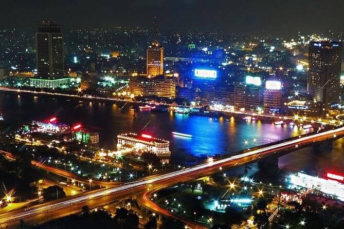 Romantic Dinner Cruise in Cairo Nile for Couples (Luxury) - Dinner, dessert, and drinks included
