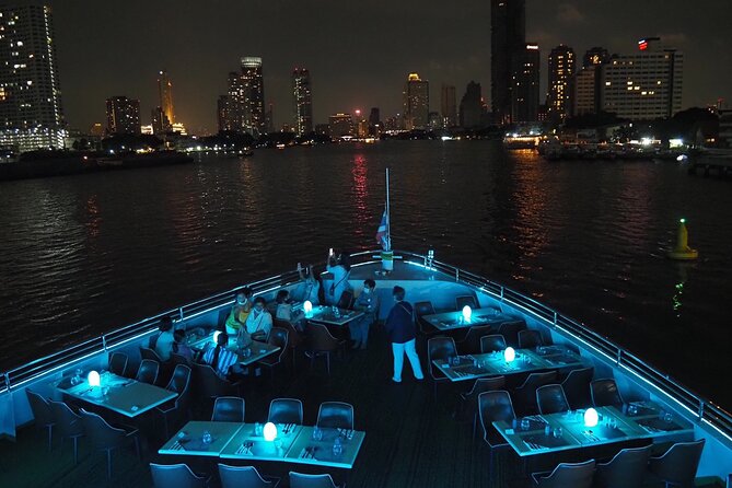 Royal Princess Dinner Cruise: Bangkok Chao Phraya River - Live music, singing, and cabaret