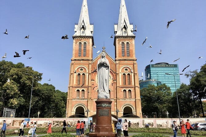 Sai Gon City Tour and Dinner On Cruise Half Day - What the $62 price includes