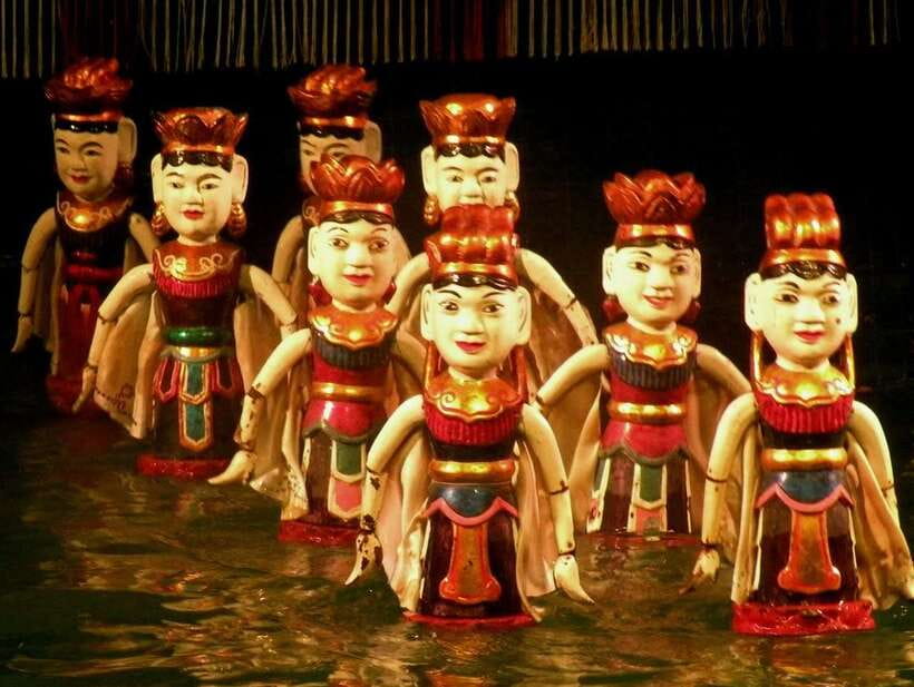 Saigon by Night: Traditional Dinner Cruise - Key points to know before booking