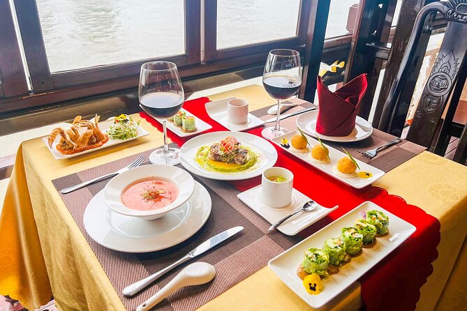 Saigon River Dinner Cruise: Buffet, Set Menu, Fine Dining (3hrs) - The 60 to 120-minute river route