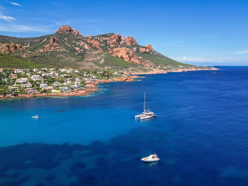 Saint-Raphaël : Sunset & Dinner Cruise to the Golden Island - Boarding at Saint-Raphaël’s old port