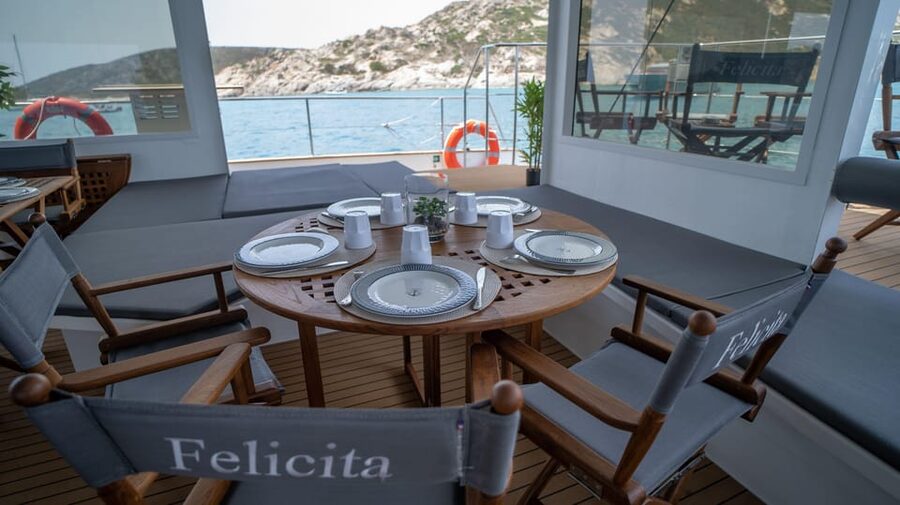 Saint-Raphaël : Sunset & Dinner Cruise to the Golden Island - Sailing past Cap Dramont and Île d’Or