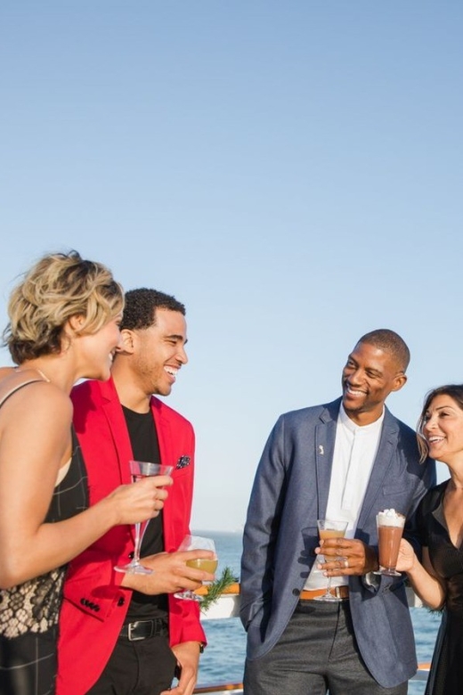 San Diego: Christmas Day Buffet Brunch or Dinner Cruise - Should you book the Christmas Day cruise?