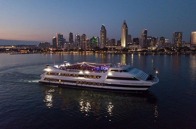 San Diego Christmas Day Dinner Buffet Cruise - Who will enjoy this most?