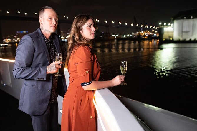 San Diego Harbor Dinner Cruise - Access, seating, and practical details