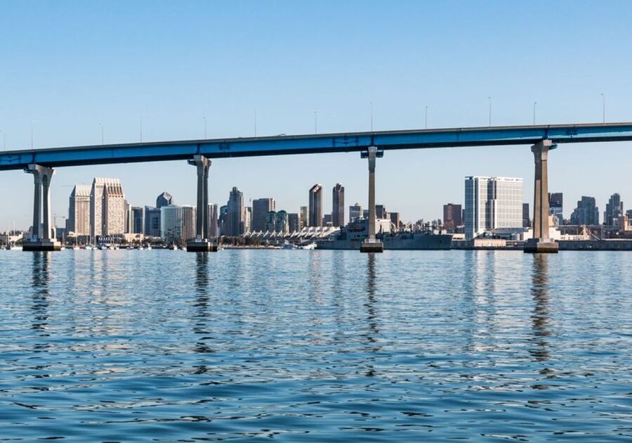 San Diego: New Year's Eve Gourmet Brunch or Dinner Cruise - What the two-hour cruise actually gives you