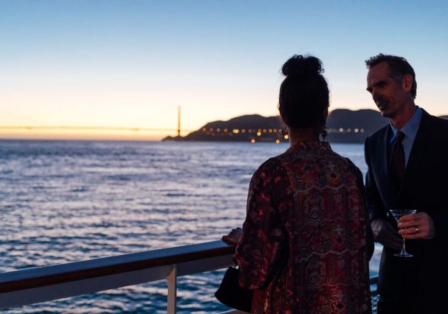 San Francisco: Christmas Day Buffet Brunch or Dinner Cruise - Brunch has the better drink deal