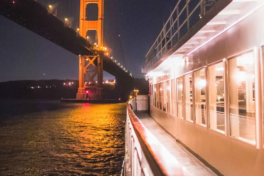 San Francisco: City Cruises Premier Brunch or Dinner Cruise - Alcatraz and the open Bay