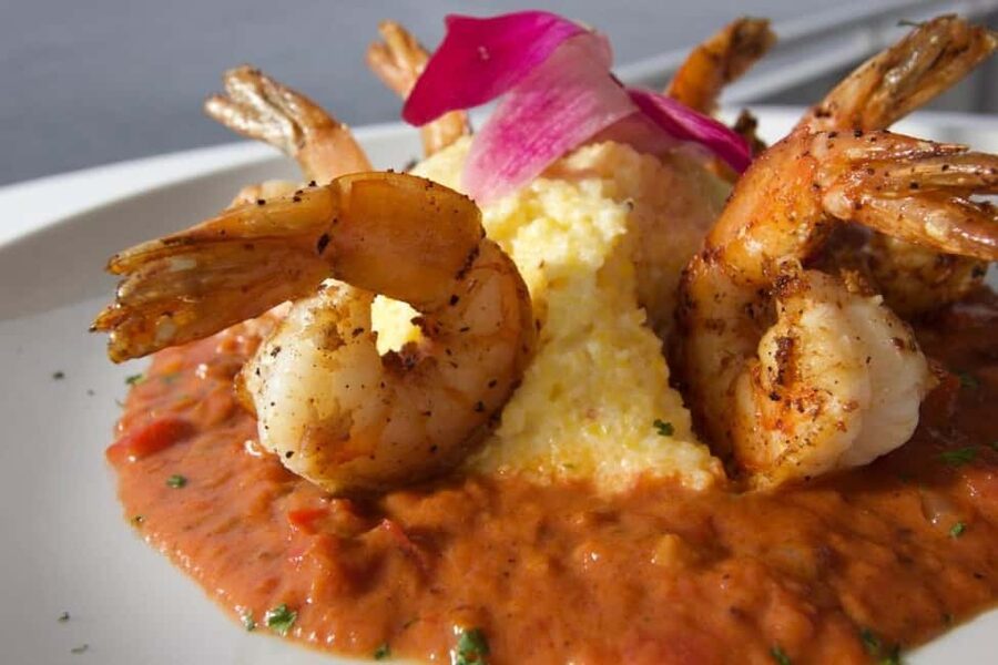 Sandestin: Sunset Dinner Cruise with Live Music - Boarding at Baytowne Marina and settling in