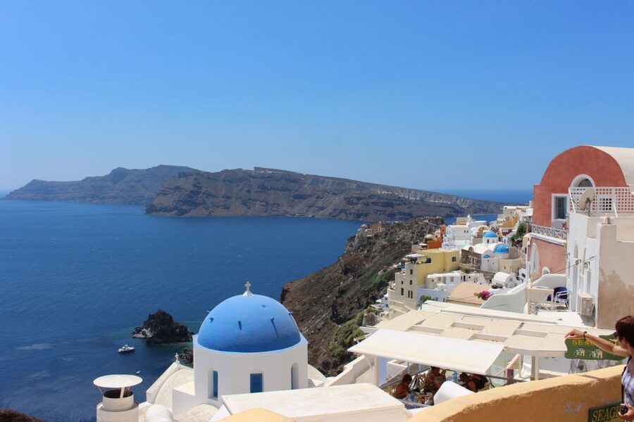 Santorini Caldera: Sunset Cruise with Dinner - Starting with the bus to Athinios Port