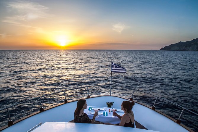Santorini: Motor Yacht Sunset Cruise with 5-Course Dinner - A five-course dinner with drinks included