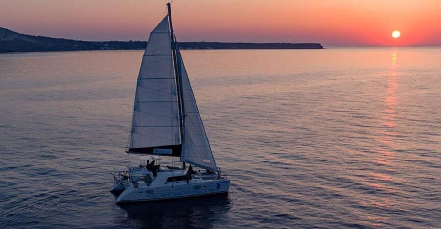 Santorini: Private Sunset Cruise with Dinner and Drinks - The Lighthouse and a Greek Dinner on Deck