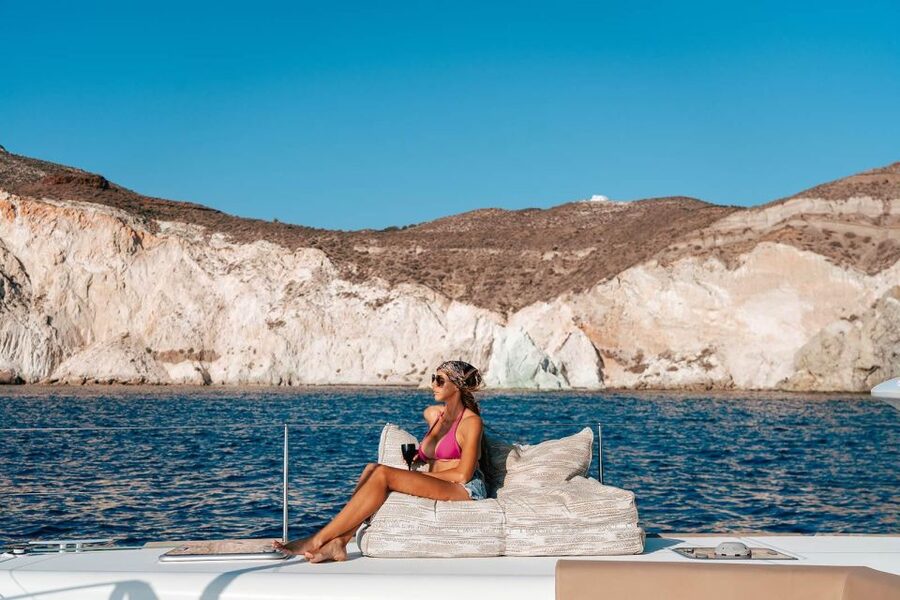 Santorini: Sunset Sailing Cruise, with Dinner and Drinks - Key points to know before booking