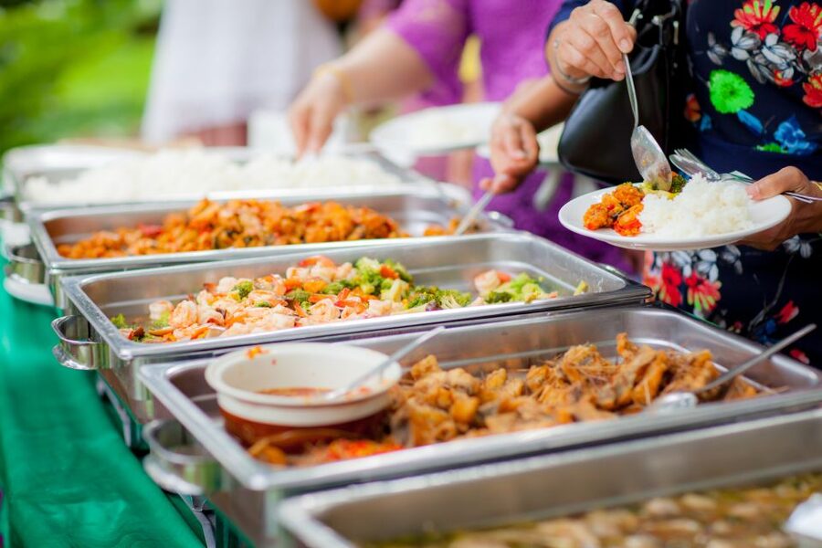 Savannah: Buffet Dinner Cruise with Live Entertainment - From the River Street ticket office to the dock