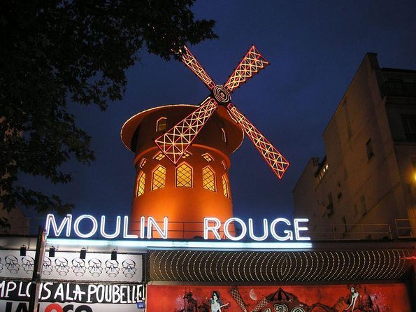 Seine Dinner Cruise, Eiffel Tower Access and Moulin Rouge Show - A seven-hour Paris night with very little wasted time