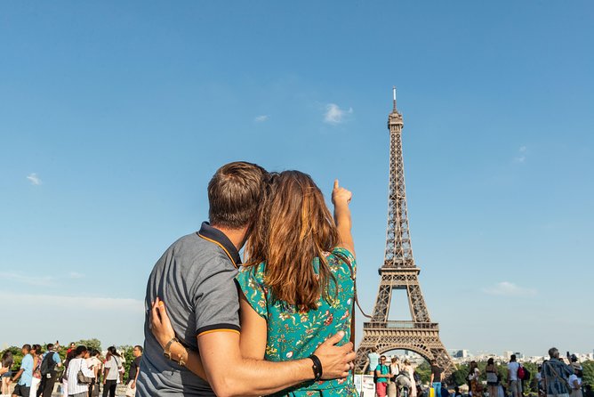 Seine Dinner Cruise, Eiffel Tower Access and Moulin Rouge Show - Is $483.99 good value?