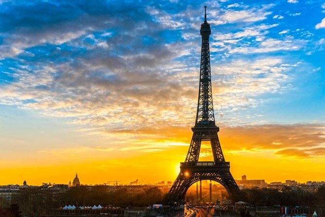 Seine Dinner Cruise, Eiffel Tower Access and Moulin Rouge Show - The landmarks you see from the river