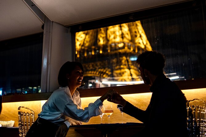 Seine River Dinner Cruise with Rooftop and Live Singer - Notre Dame and the medieval heart of Paris