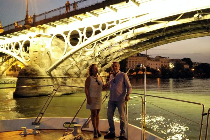 Seville: Guadalquivir River Cruise with Lunch or Dinner - Service, weather, and comfort details