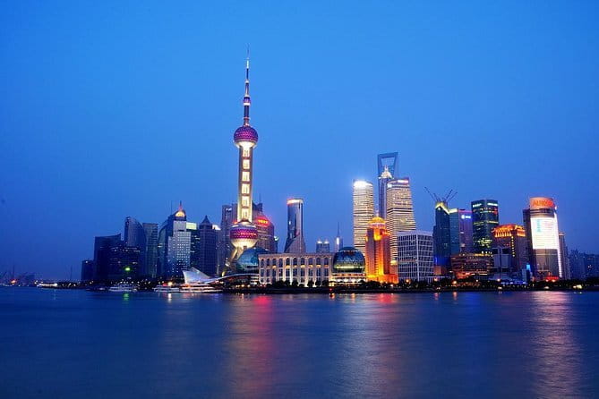Shanghai by Night with Fine Local Dinner and VIP River Cruise Experiences - Why Shanghai by night works so well