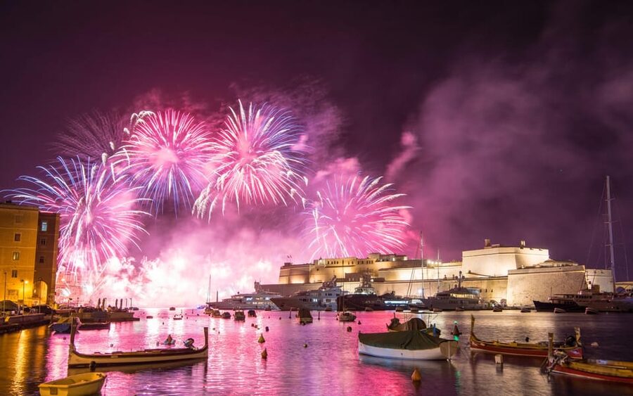Sliema: Fireworks Festival Cruise with Dinner and Transfers - Should you book the Hera fireworks cruise?