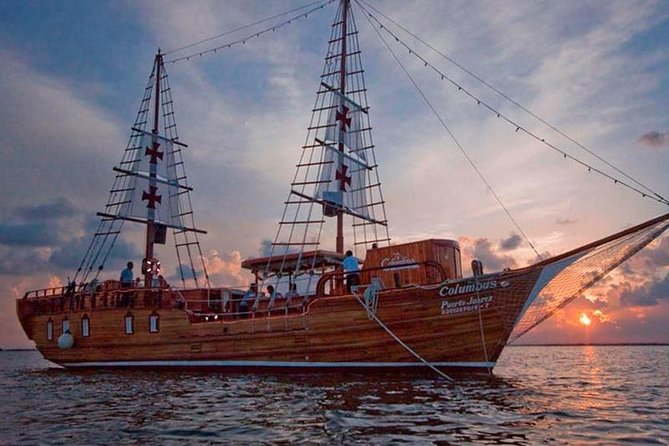 Spanish Galleon - Romantic Lobster Dinner Cruise & Live Saxophone - Three courses, with lobster as the main event
