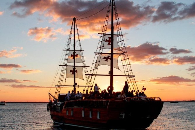 Spanish Galleon - Romantic Lobster Dinner Cruise & Live Saxophone - A personal evening, but not a private boat