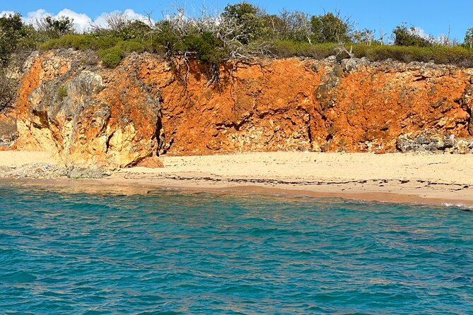 St Martin Gd Case Private cruise: dinner and night in Tintamarre - Baie Blanche, snorkeling, and time off the clock