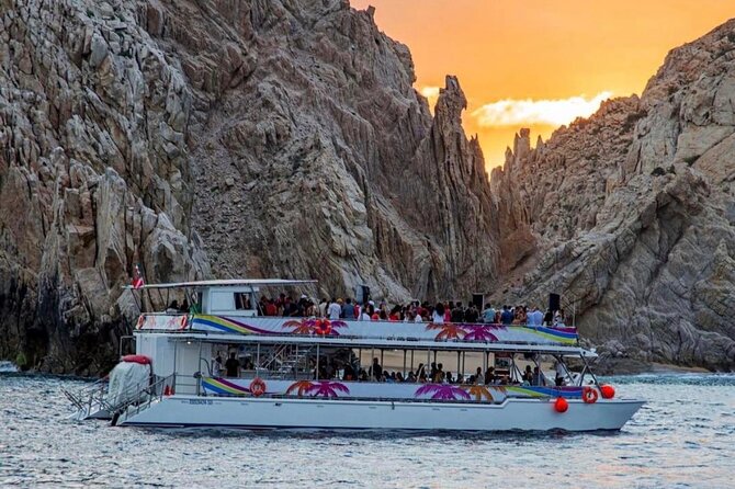 Sunset Dinner Cruise with Tequila & tacos - Who will get the most from this Cabo cruise